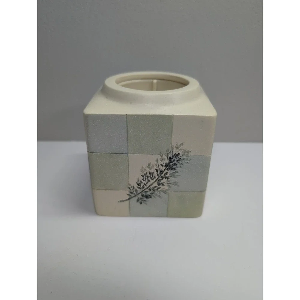 Vintage‎ Croscill Rainer Resin Bathroom Cup Holder